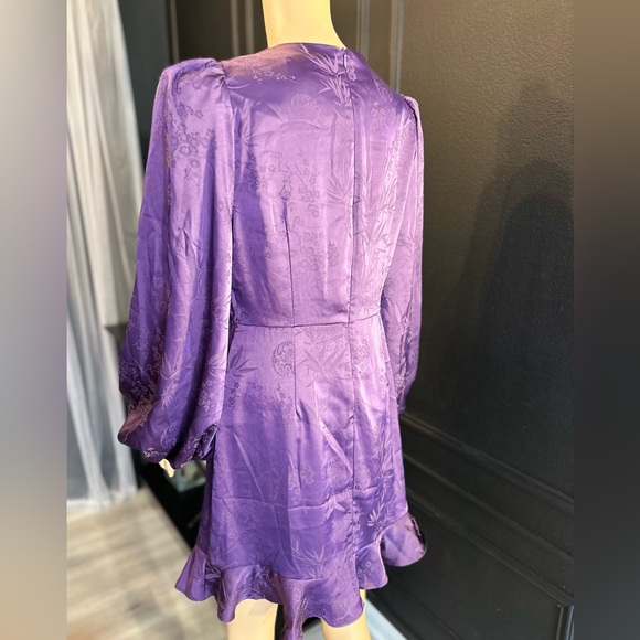 ASTR the label Long Sleeve Purple Dress with Cut-Out Design - Picture 4 of 8